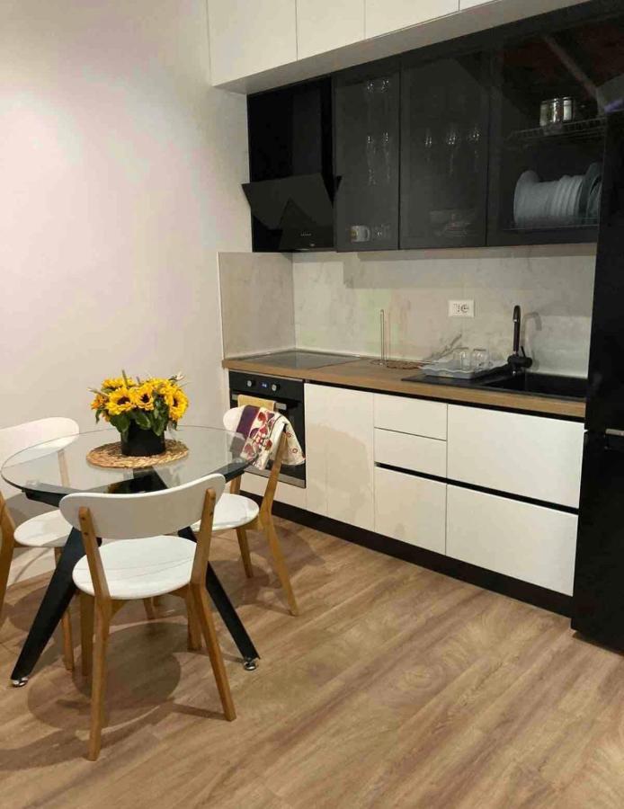 Apartment Lovely Loft 1-bedroom In The Heart Of *